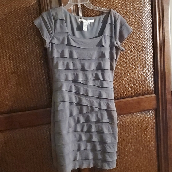 Max Studio - Picture 1 of 2